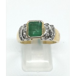 anello oro con smeraldo e diamanti EURO 1130